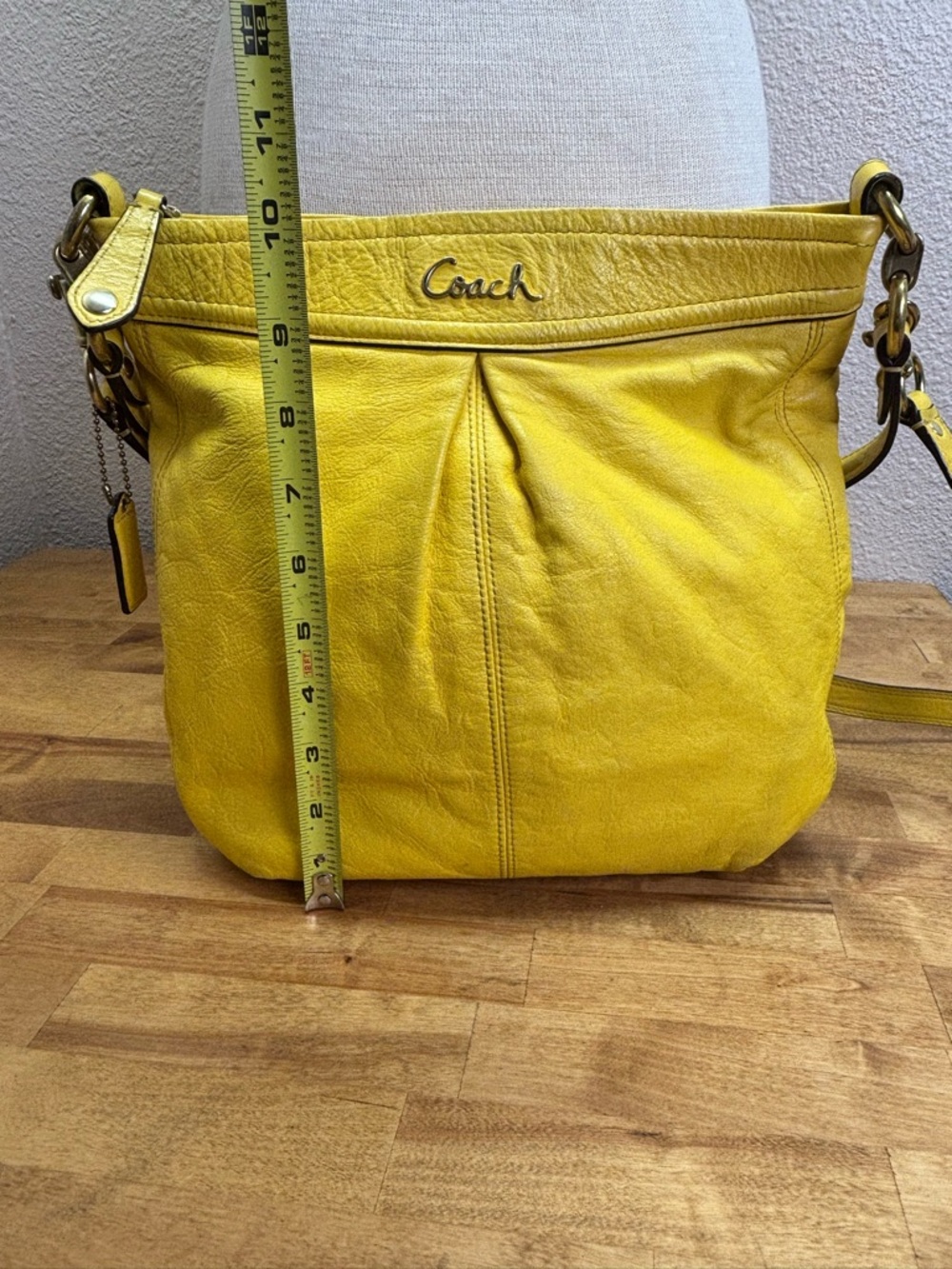 Coach Ashley Hippie Yellow Leather Shoulder Bag F20114 - Picture 10 of 16